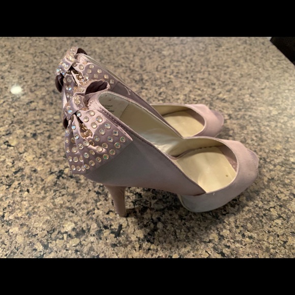 Champagne heels - Picture 2 of 4